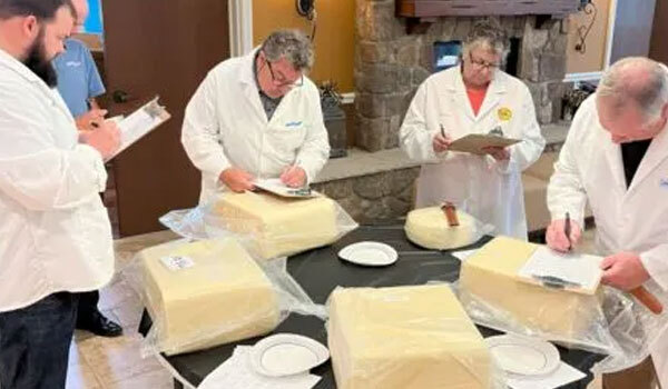Ohio's Top Cheesemakers Recognized at Ohio State Fair Cheese Contest